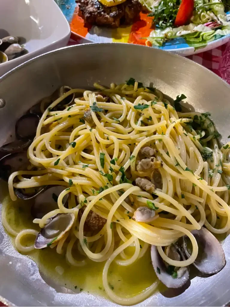 Osteria Da Rita Spaghetti and clams dish