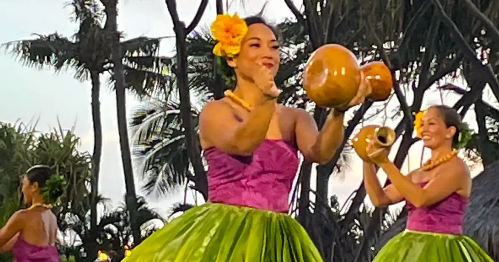 Polynesian culture hula dancers