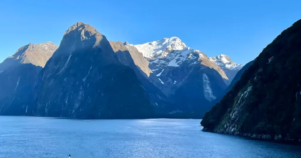 Transpacific Milford Fjord New Zealand