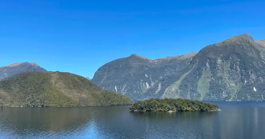 Doubtful sound view New Zealand Fjords