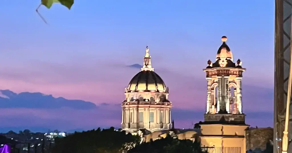 Sunset view with purple sky in San Miguel de Allende