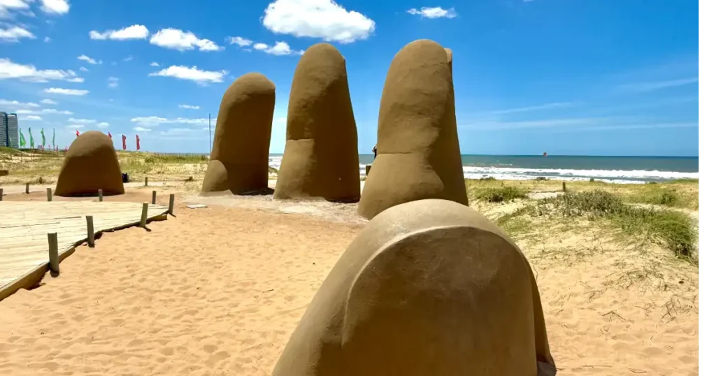 La Mano sculpture in Punta del Este without any people around it with blue skys